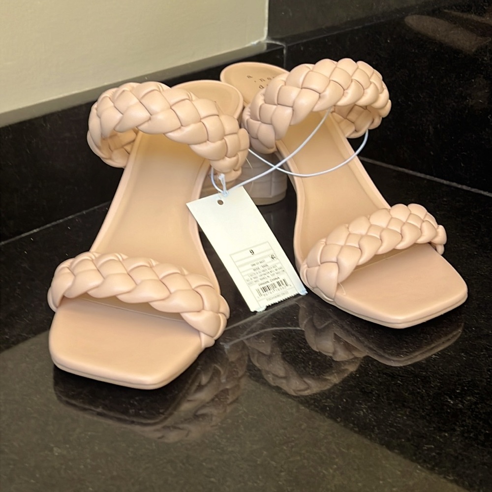 Women's Basil Mule Heels NWT A New Day Beige 9 Braided Open Toe 2 Strap Sandals